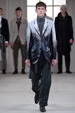 Alexander McQueen / - 2011